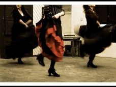 Clase de baile de flamenco en Barcelona para fiestas Flamenqueando